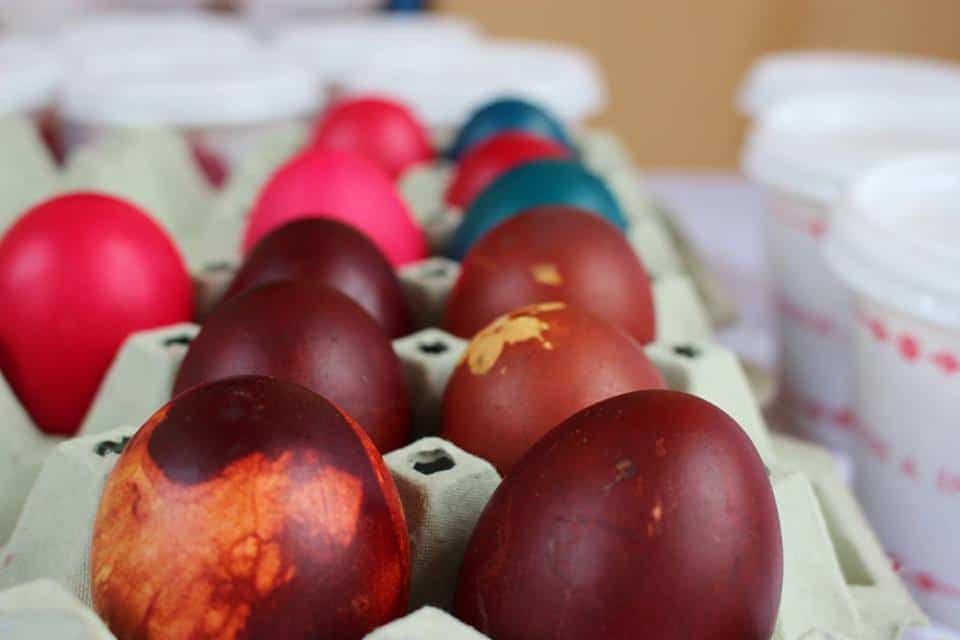 MESAJE de PAŞTI: Cele mai frumoase gânduri pentru urări și felicitări la prieteni, familie şi colegi
