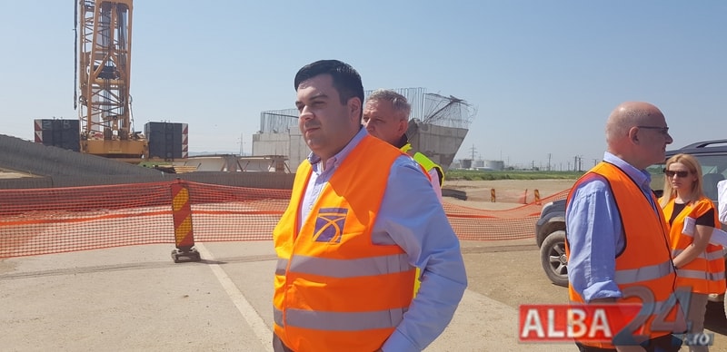 Fostul ministru al Transporturilor, Răzvan Cuc, ARESTAT preventiv pentru 30 de zile. Ar fi intermediat o mită uriașă la RAR