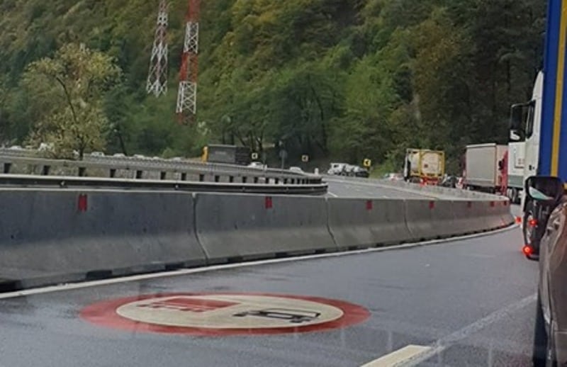 Restricții pe Valea Oltului până în iunie: șoferii trebuie să se aștepte la blocaje și cozi uriașe