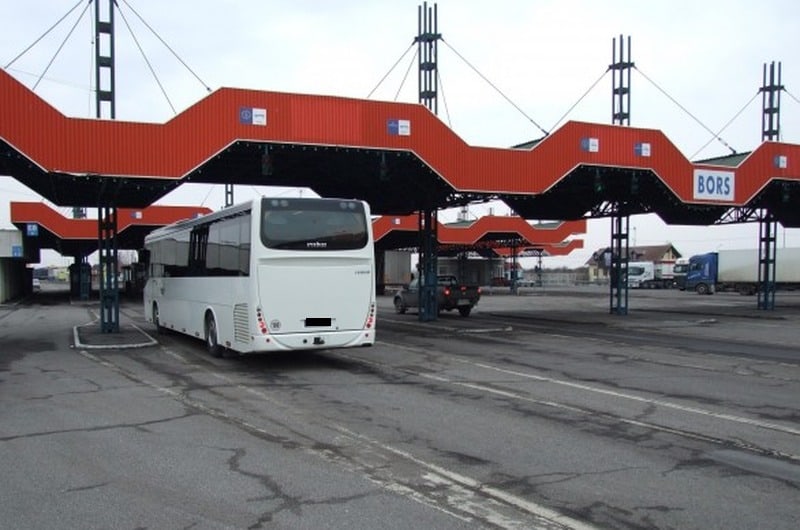 Hotelurile, firmele de transport și unele instituții, obligate să pună afișe legate de traficul de persoane