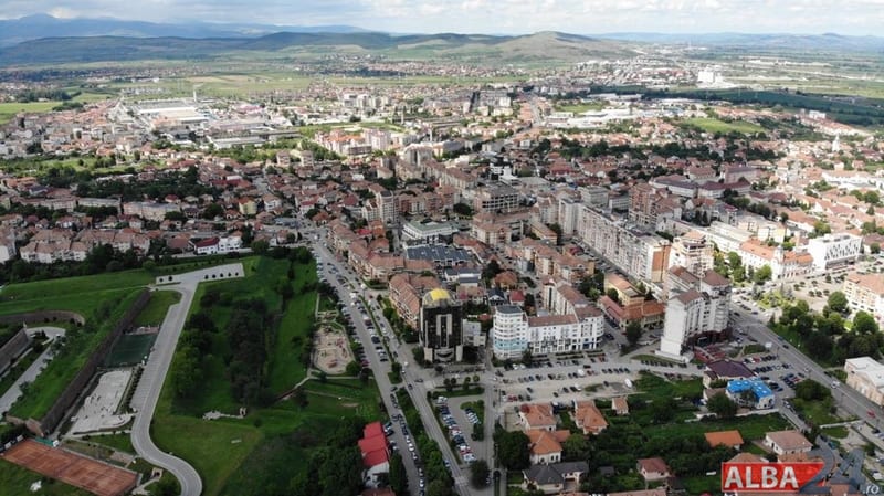 Planurile Primăriei Alba Iulia: reamenajare parcări în Piața Iuliu Maniu și zona Consiliul Europei și alte proiecte de modernizare