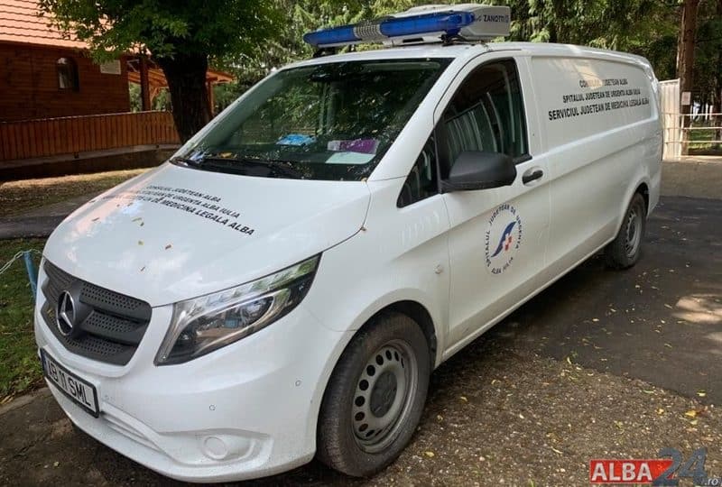 Tragedie la Aiud. Un bărbat de 62 de ani a fost găsit decedat, pe o stradă din municipiu. Polițiștii efectuează cercetări