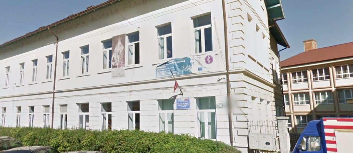 Opt elevi de la Liceul de Arte din Alba Iulia s-au calificat la etapa națională a Olimpiadei de interpretare instrumentală