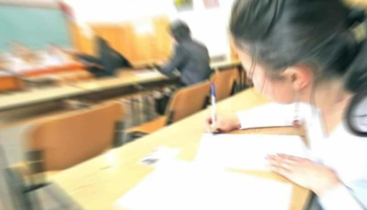 Rezultate parțiale la simularea examenului de Bacalaureat 2026: Aproape un sfert dintre elevi, note sub 5 la Limba română