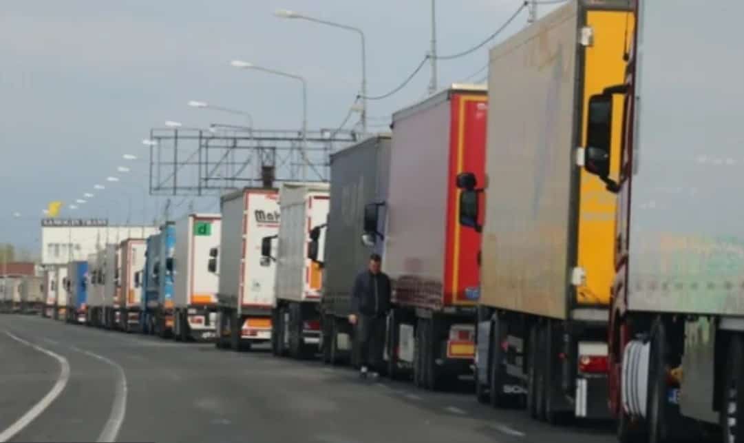 Sprijin pentru transportatori: Ministerul Finanțelor propune compensarea creșterii prețului la motorină, până la finalul anului