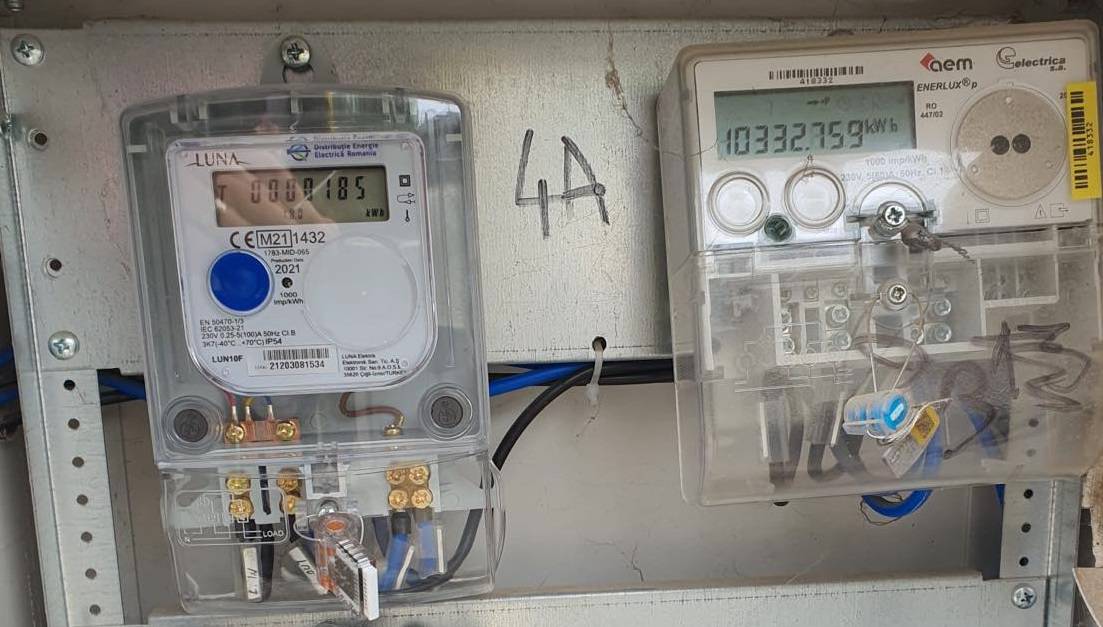 Notificări pe telefon pentru consumatorii de energie, de la furnizori, atunci când consumul se apropie de limita din contract