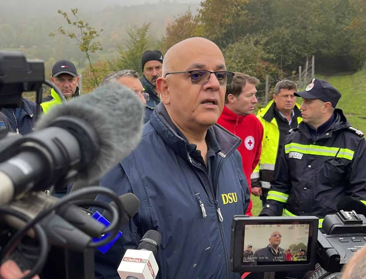 Raed Arafat cere Parlamentului să inițieze un proiect de lege prin care să se interzică accesul minorilor la rețelele sociale