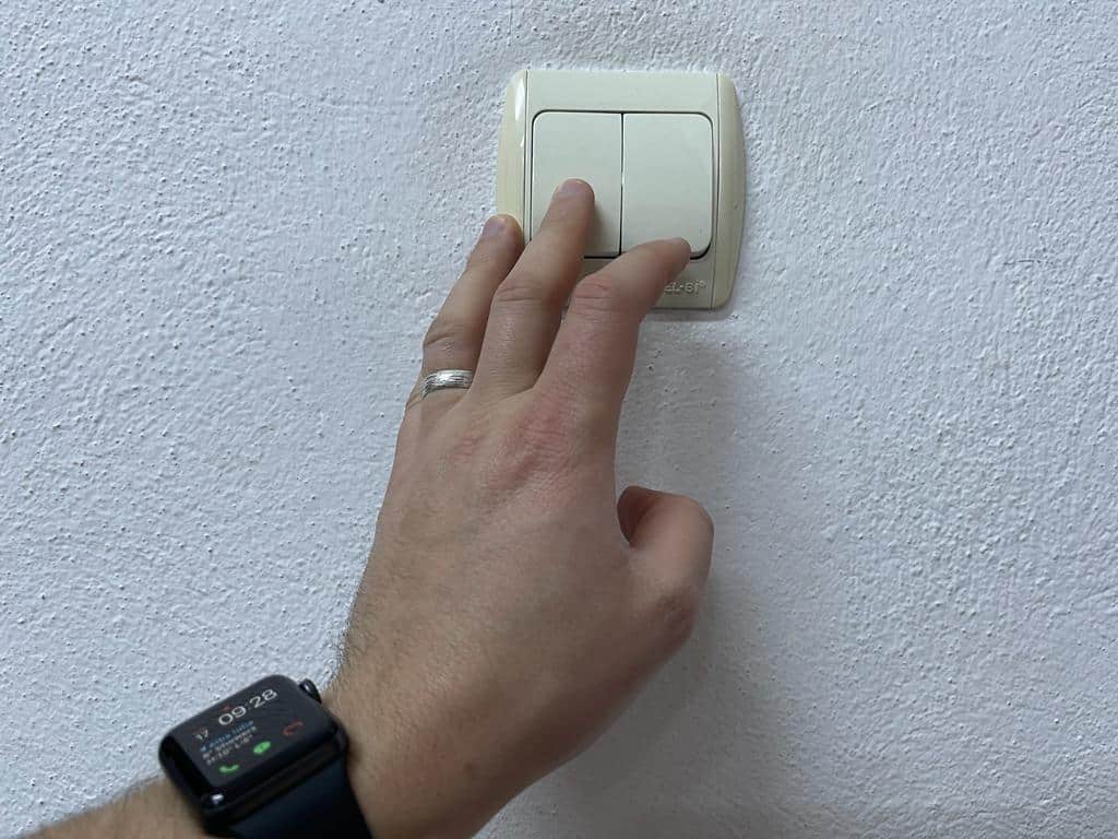 Întreruperi de curent la Alba Iulia și în alte localități din Alba, joi, pentru lucrări la rețea. Programul