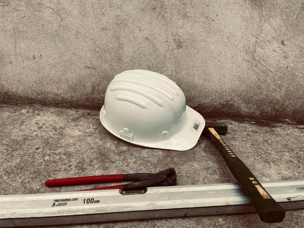 Reguli dure pentru impozitarea construcțiilor, în noul pachet de reforme agreat în Coaliție: Pe cine vizează și cum se vor aplica