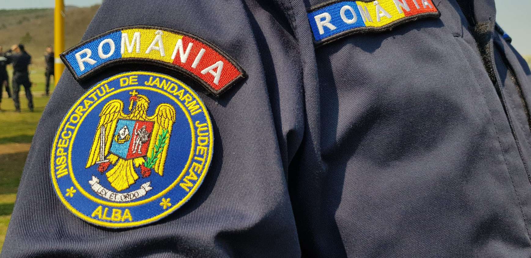 Ipostaza nefirească în care l-au găsit jandarmii din Alba Iulia pe un bărbat i-a adus acestuia o trimitere în judecată