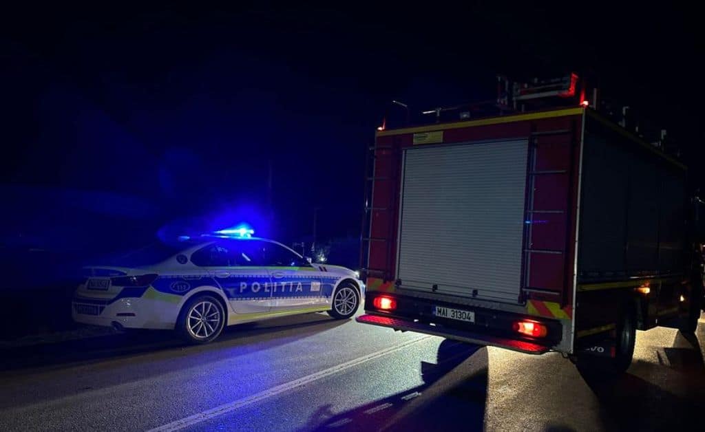 Accident la Valea Lungă: Un autoturism a intrat într-un cap de pod