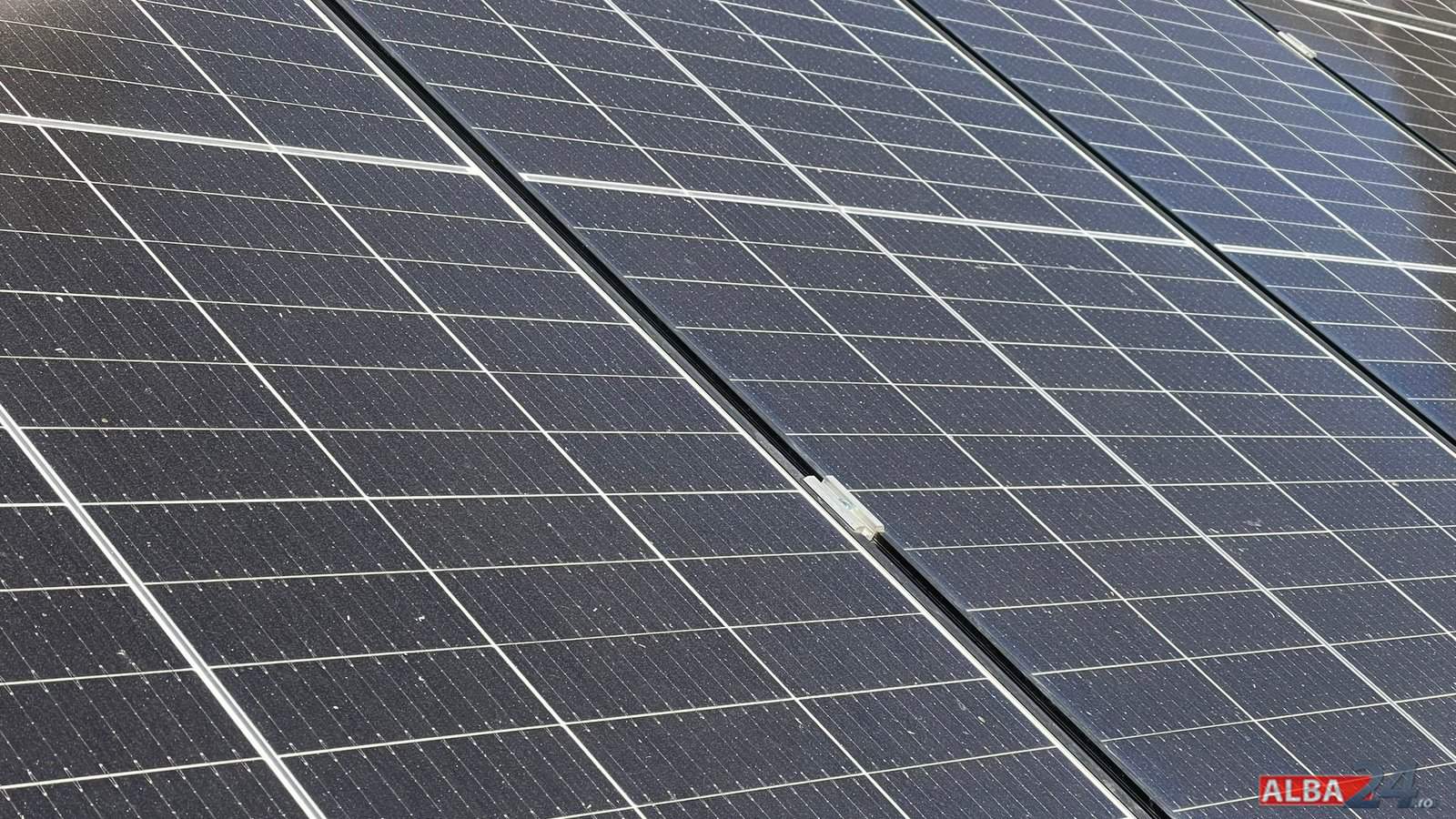 Ce variante au românii care vor să-și instaleze panouri fotovoltaice în 2026. Alternative la programul Casa Verde