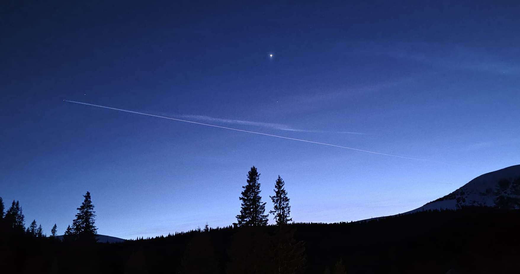 Geminidele 2025: ploaie de stele pe cerul României, cu 40-50 de meteori pe oră. Când poate fi observat fenomenul