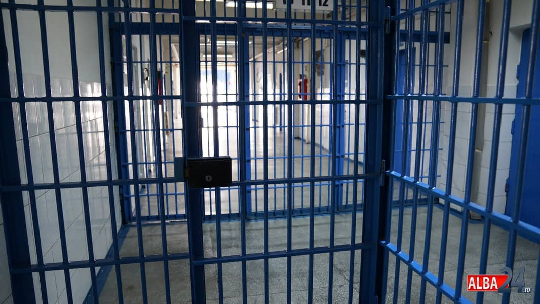 Bărbat din Sebeș, trimis în arest preventiv după ce și-a bătut concubina. Femeia a ajuns în spital, în urma rănilor suferite