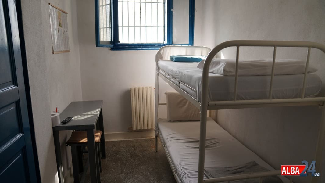 Bărbat din Alba, condamnat pentru viol, depistat și reținut de polițiști. Câți ani va sta după gratii