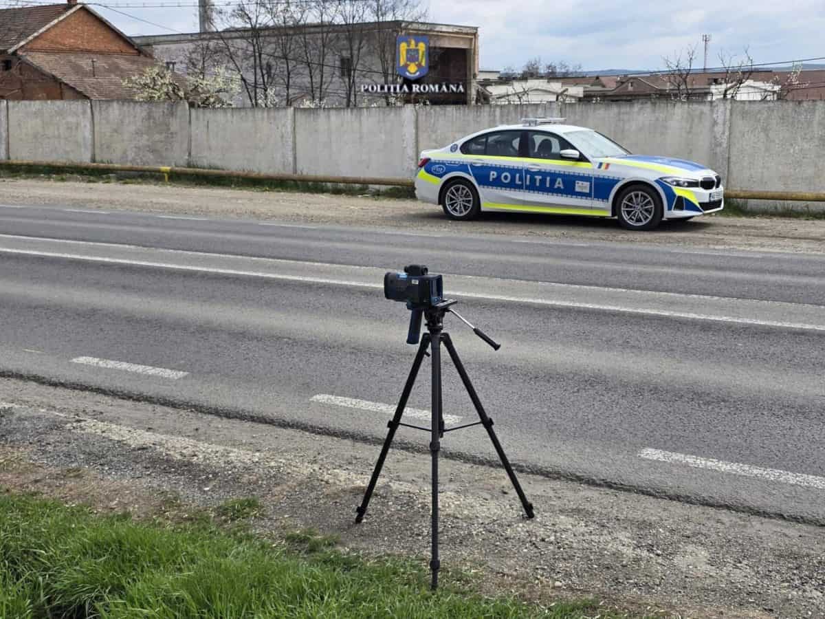 Atenție șoferi: Polițiștii rutieri din Alba sunt prezenți în stradă cu sistemul e-SIGUR