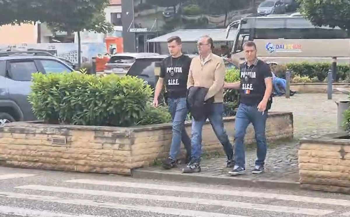 Medicul șpăgar din Sebeș, Adrian Ienea, trimis în judecată. Într-o săptămână, ar fi primit de 9 ori mită de la pacienți