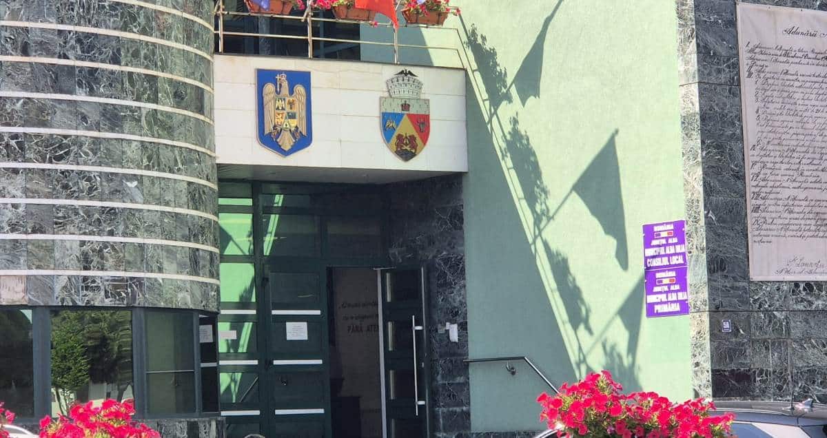Concurs anulat la Primăria Alba Iulia pentru un post de comunicare, după ce Alba24 a pus întrebări. Anunț de recrutare cu probleme