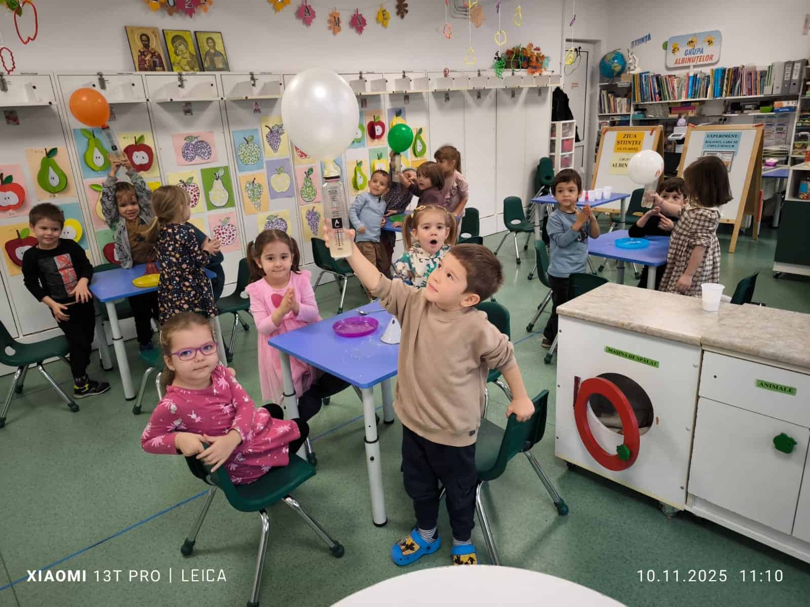 FOTO: Copiii Grădiniței nr. 12 din Alba Iulia, cercetători pentru o zi, de Ziua Științei. Învățare prin experimente