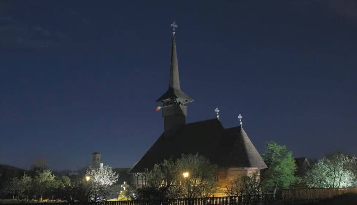 Slujbă de mulțumire și binecuvântare în toate bisericile ortodoxe, în noaptea dintre ani