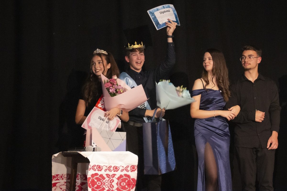 FOTO: Antonia Maria Purcel și Tudor Ticușan, Miss și Mister Boboc 2025 la Seminarul Teologic Ortodox din Alba Iulia