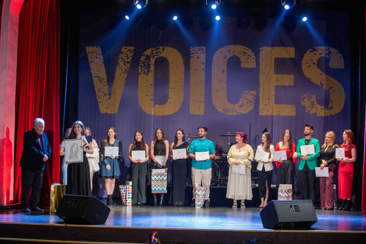 Festivalul ”Voices” la Alba Iulia și-a desemnat câștigătorii: Cine a câștigat trofeul competiției în 2025