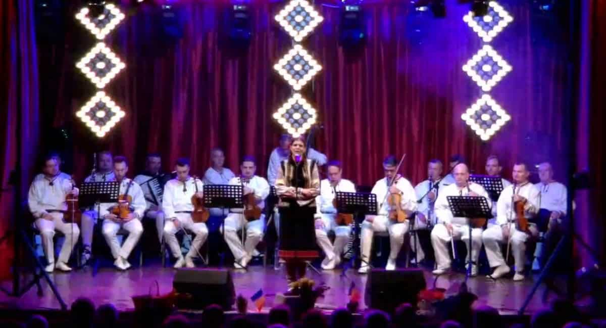 LIVE: Festivalul Național de Folclor ”Mureș, pe marginea ta”, la Ocna Mureș. Concurs și spectacol folcloric extraordinar