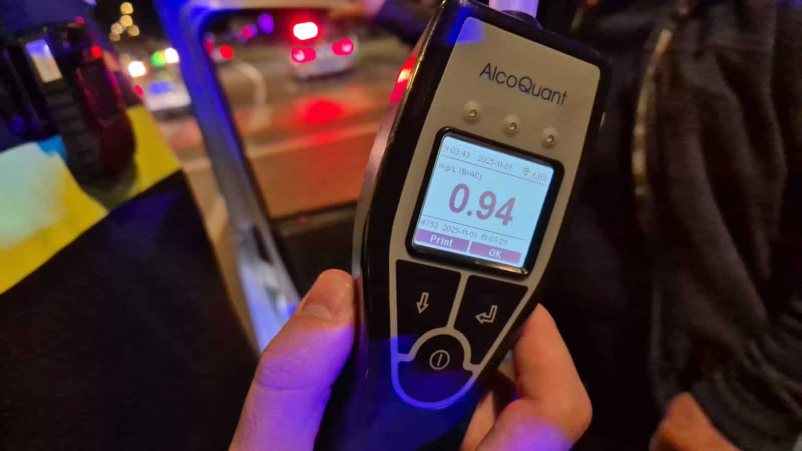 S-a urcat beat la volan și a ajuns cu mașina într-un cap de pod. Aventura penală a unui bărbat din Stremț, terminată la poliție