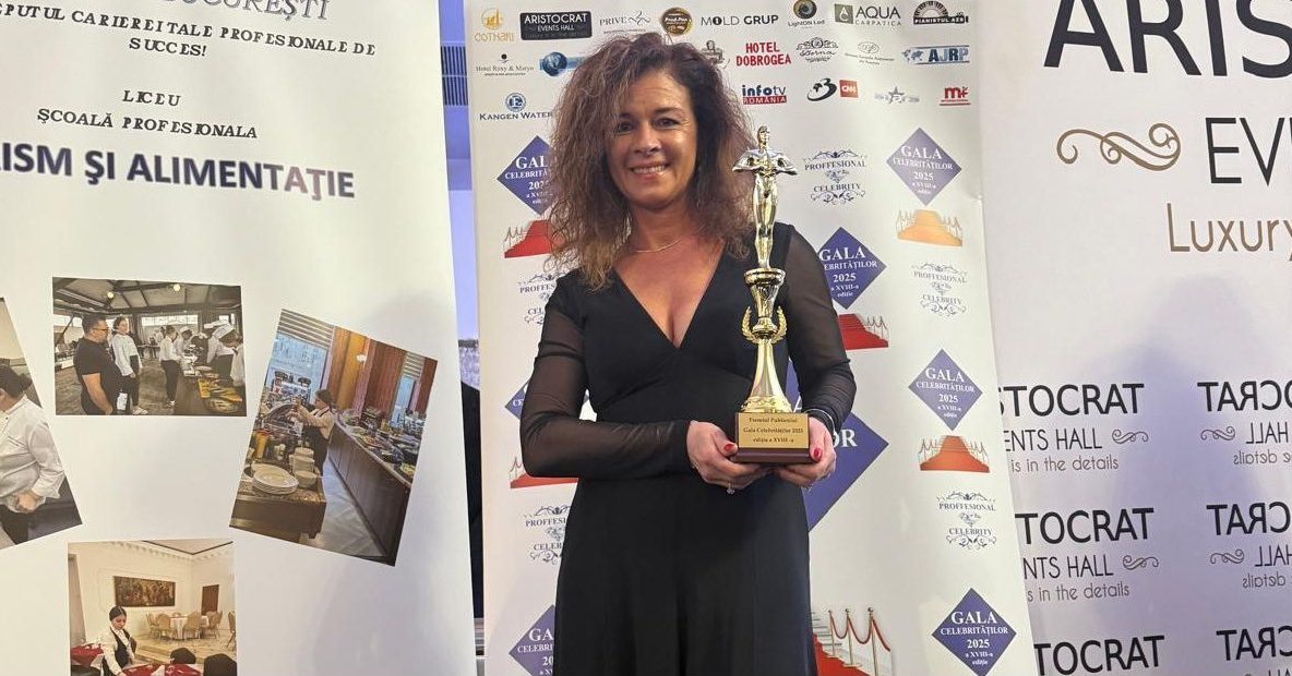 Ioana Bogățan, managerul Teatrului de Păpuși "Prichindel", premiată la București pentru promovarea culturii în Alba Iulia