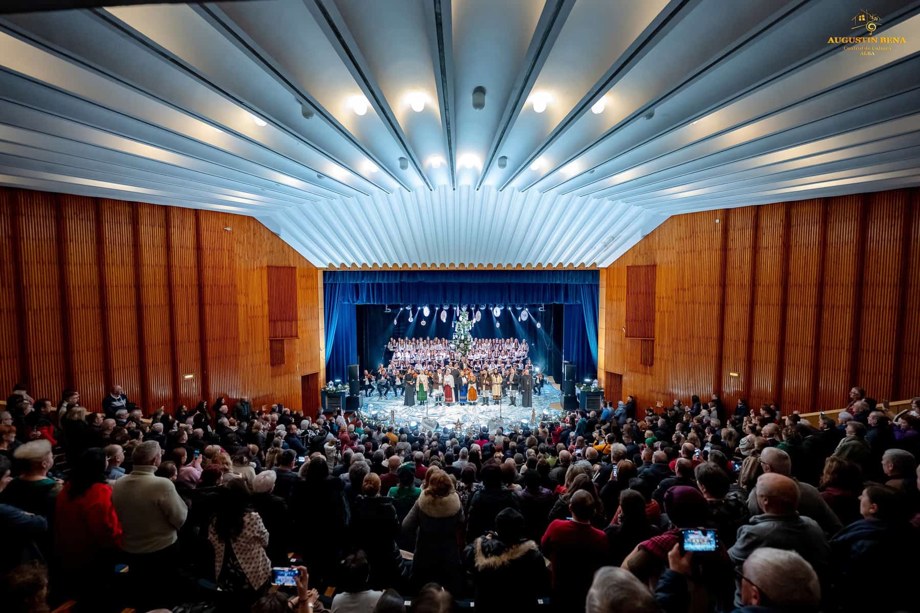 FOTO: Gala Colindului Tradițional din județul Alba, concert tradițional de colinde, la Alba Iulia