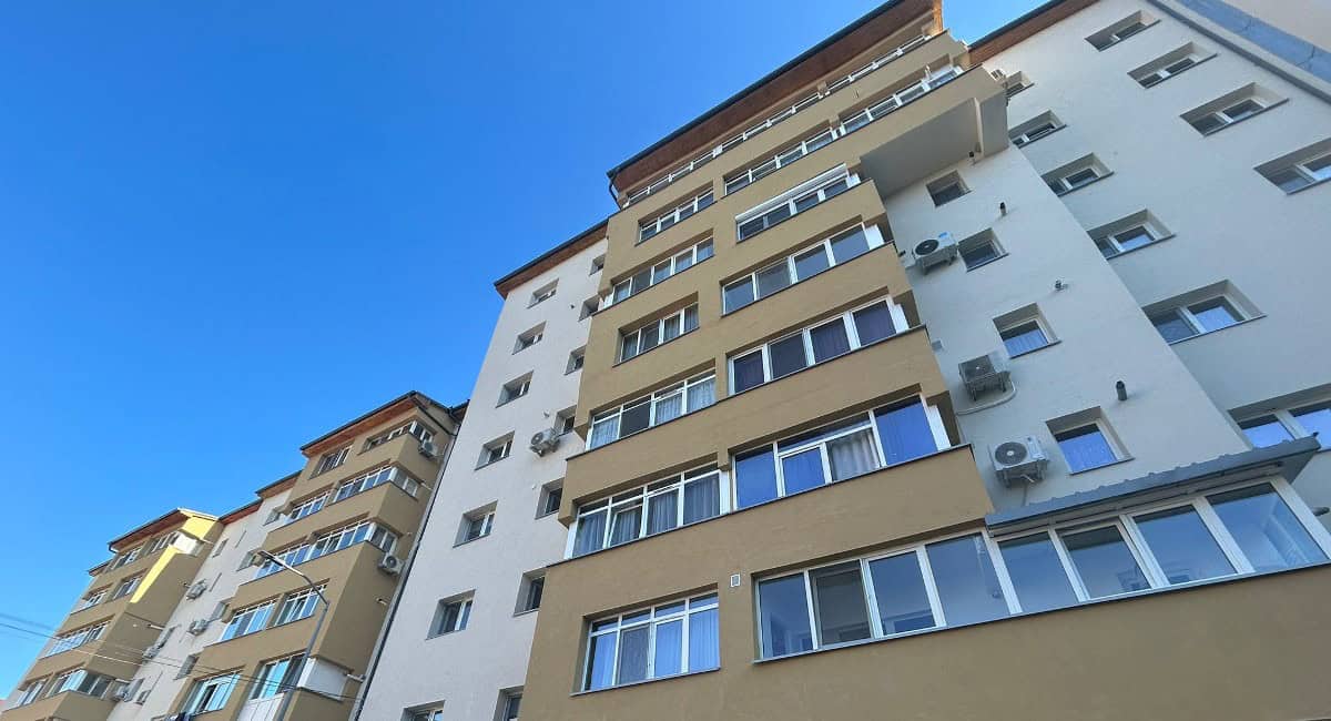 FOTO: Lucrări de renovare energetică la blocuri din Alba Iulia, recepționate de primărie. Cât au costat