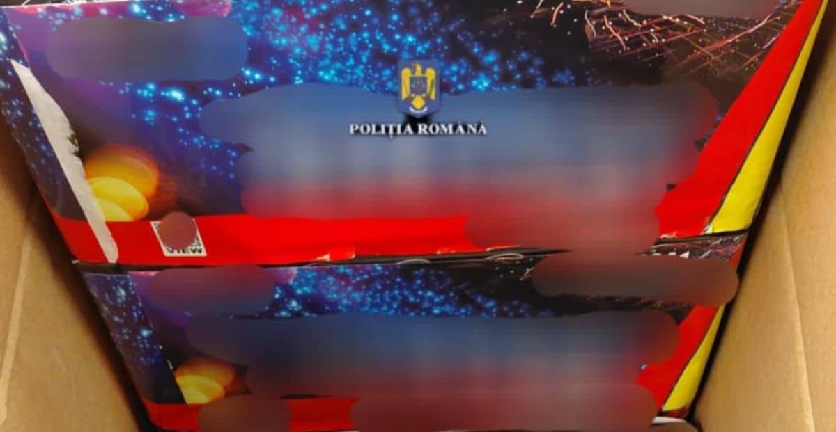 FOTO: Percheziții la Câmpeni. Polițiștii au confiscat peste 200 kilograme de articole pirotehnice. Doi bărbați cu dosar penal