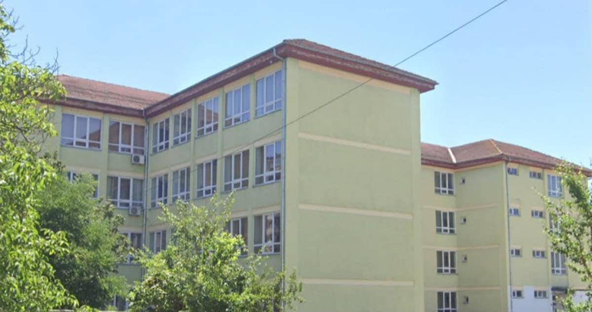 Când vor fi recepționate lucrările de renovare a clădirilor Liceului ”Alexandru Domșa” din Alba Iulia. Valoarea investiției