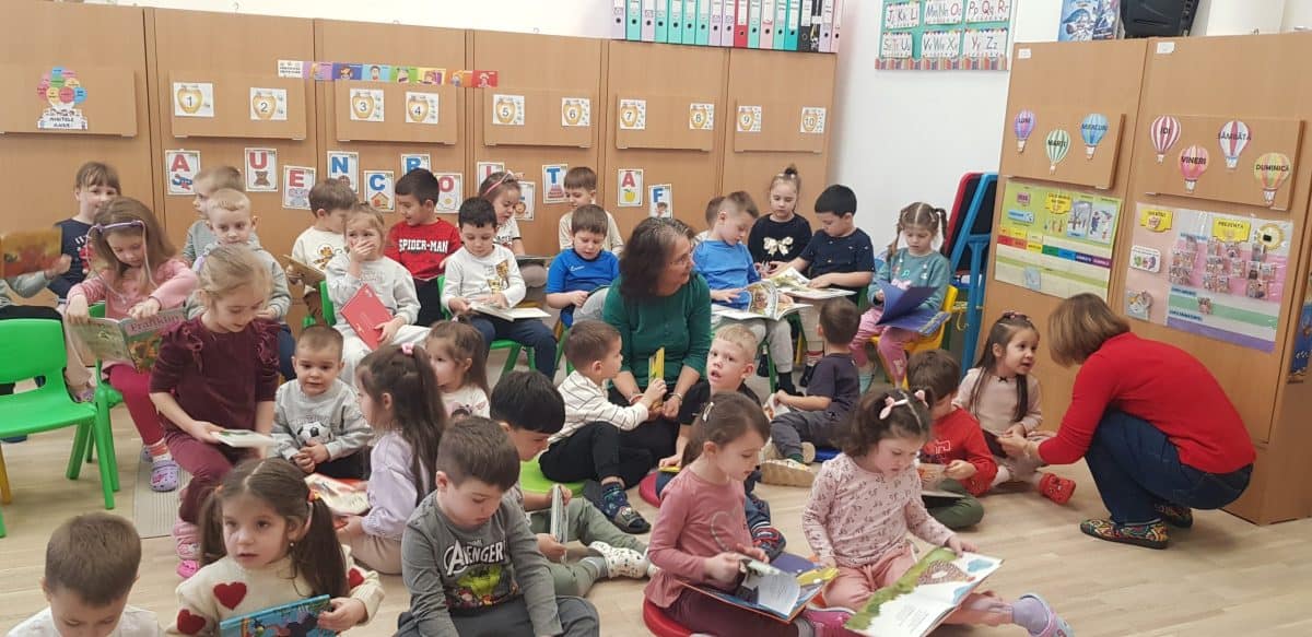 Maraton de lectură la Sebeș, în luna februarie. Au participat aproximativ 300 de elevi din oraș