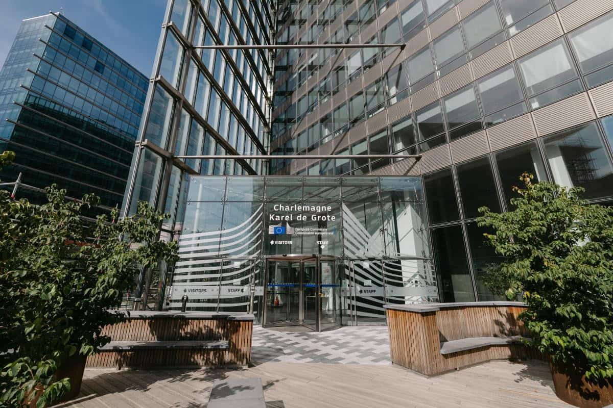 Comisia Europeană a trimis României scrisori de punere în întârziere pentru netranspunerea unor directive UE