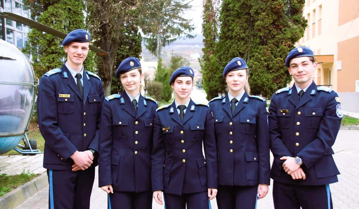 Elevii sportivi ai Colegiului Militar din Alba Iulia, calificați la etapa județeană de Pentatlon din cadrul ONSS