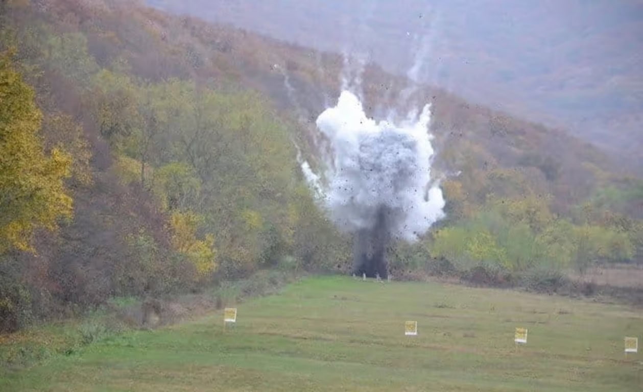 15-17 aprilie: Sesiuni de trageri și distrugeri cu material exploziv în poligonul din Micești. Atenționări pentru locuitori