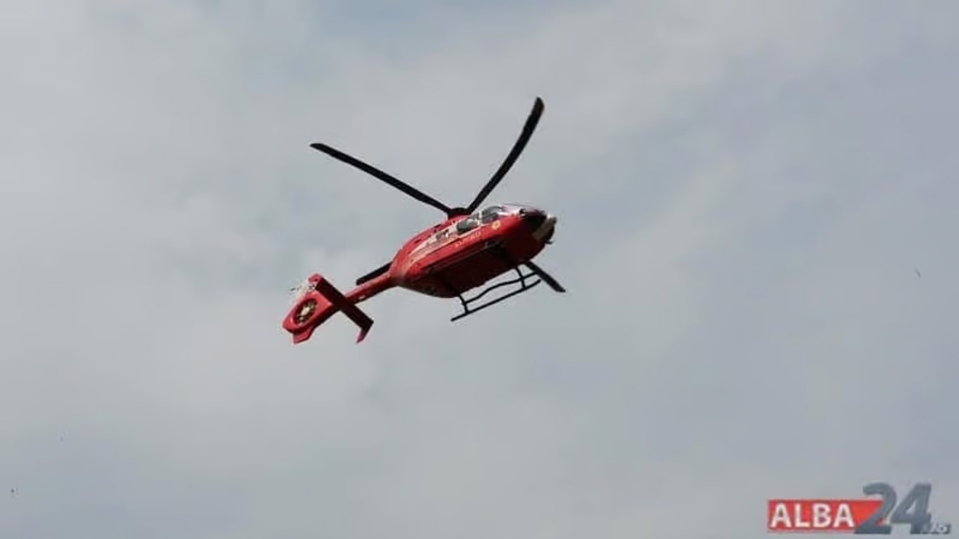 Accident grav pe autostrada A1 Sibiu-Sebeș. Un autoturism și un camion s-au lovit. A fost chemat elicopter SMURD, trafic blocat