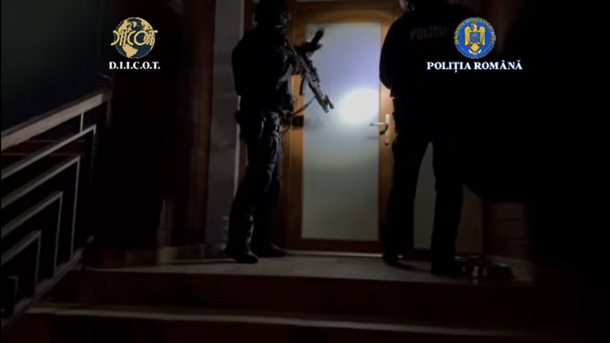 Cinci persoane din Alba, trimise în judecată după o captură record de droguri. Ce substanțe au fost găsite la percheziții
