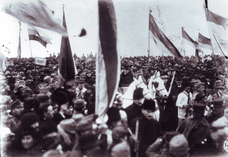 Aptitude Arise Cloudy 1 DECEMBRIE 1918:Totul despre MAREA UNIRE de la Alba Iulia. Mărturii,  documente și semnificații ale momentului - Alba24