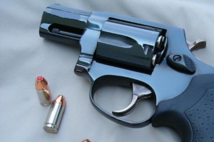 pistol 9 mm