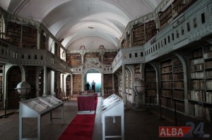 biblioteca batthyaneum alba iulia