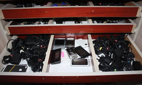 telefoane mobile confiscate