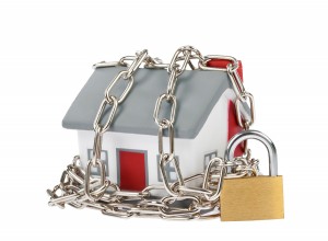 House Model Plastic With Chain And Padlock