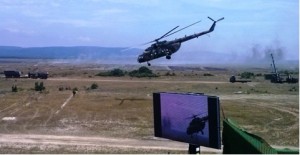 elicopter militar exercitiu demonstrativ