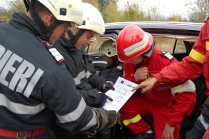 pompieri descarcerare carte de salvare