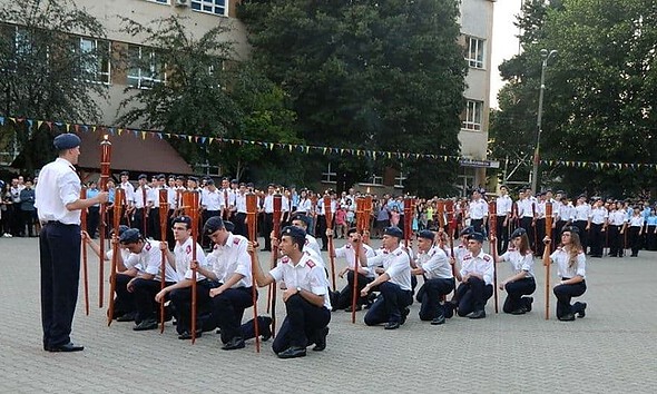 elevi colegiul