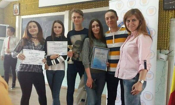 elevi economic