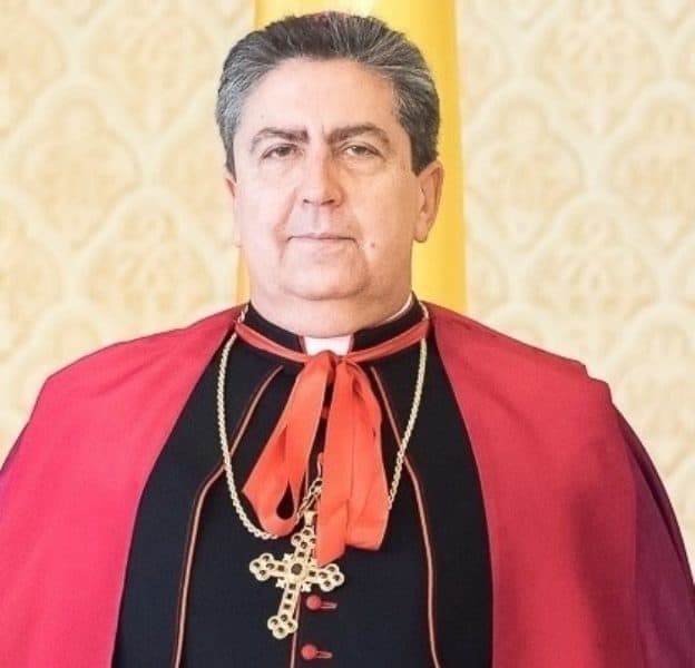 JOI şi VINERI: Nunţiul Apostolic al Vaticanului în România, Miguel Maury  Buendia, în vizită la Alba Iulia - Alba24