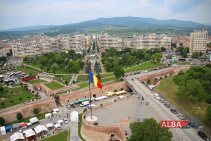 Alba Iulia, latura de vest, Cetate, santuri